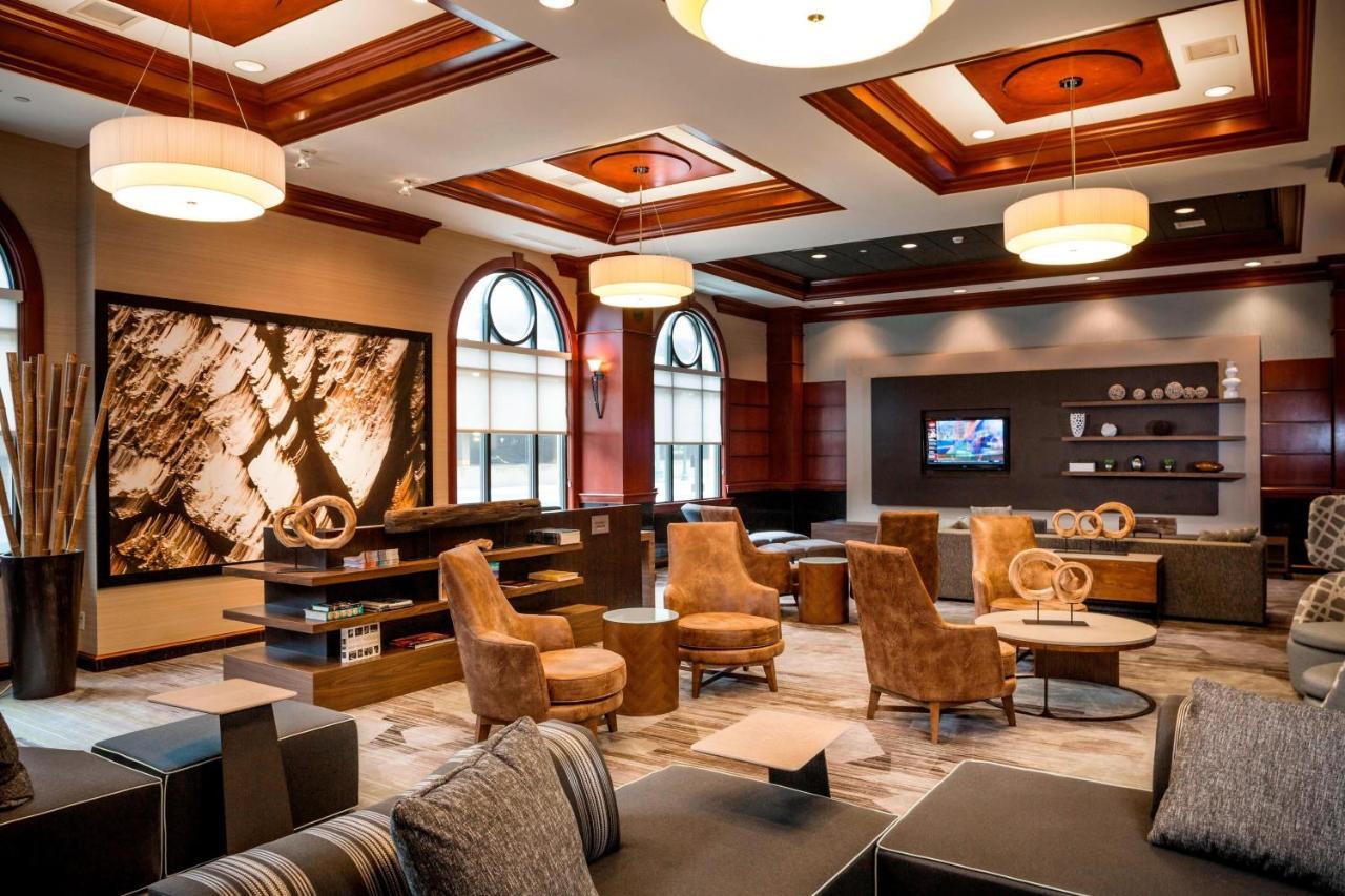 Courtyard By Marriott Norfolk Downtown Hotel Екстериор снимка