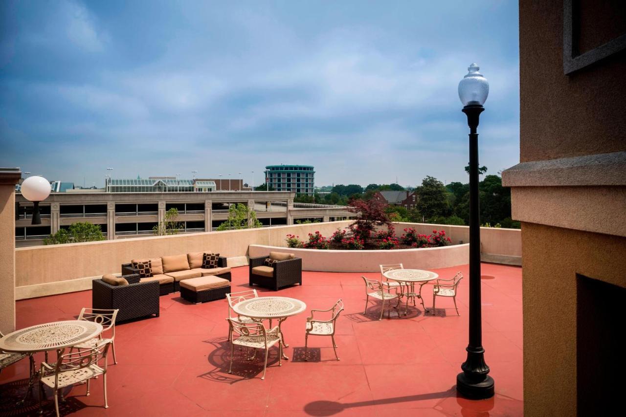Courtyard By Marriott Norfolk Downtown Hotel Екстериор снимка