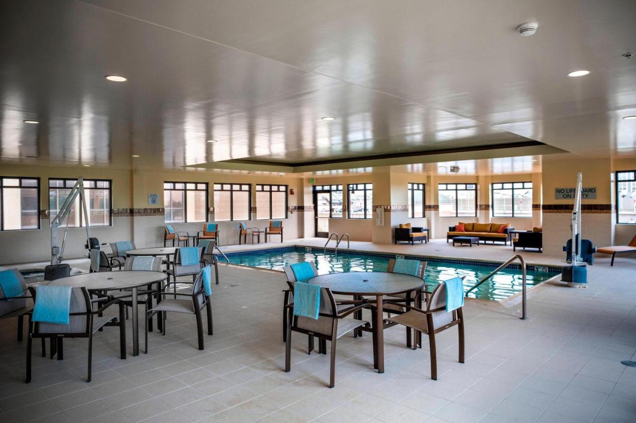 Courtyard By Marriott Norfolk Downtown Hotel Екстериор снимка