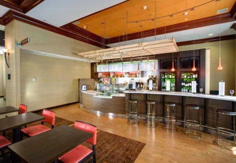 Courtyard By Marriott Norfolk Downtown Hotel Екстериор снимка