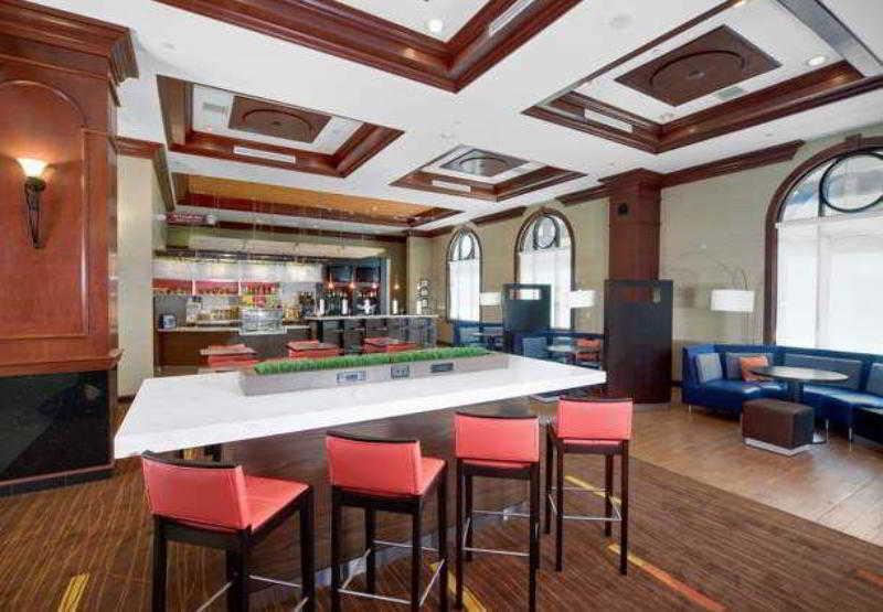 Courtyard By Marriott Norfolk Downtown Hotel Екстериор снимка