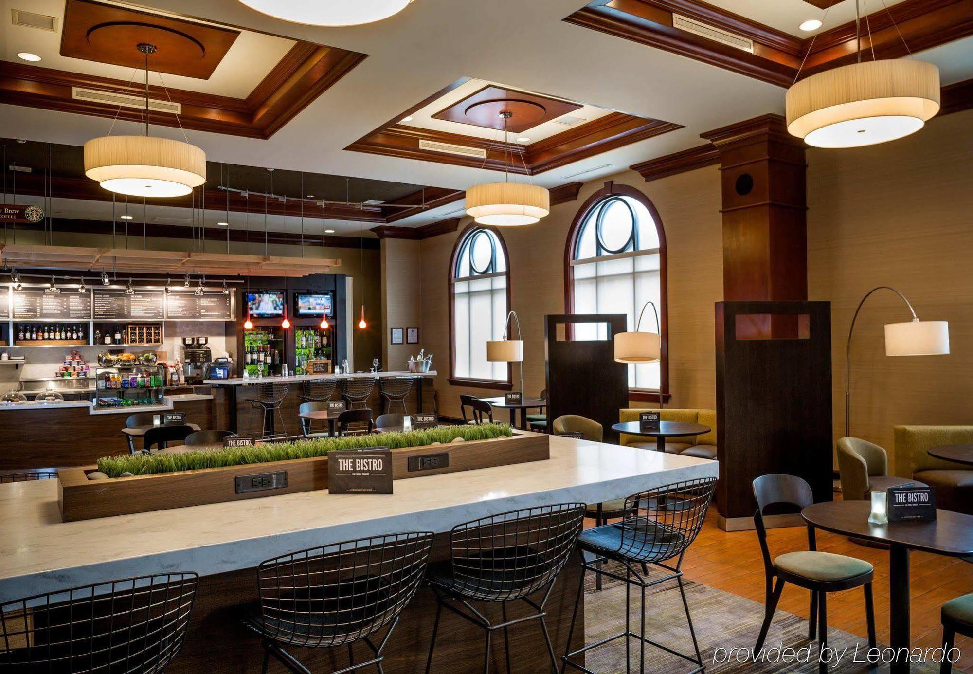 Courtyard By Marriott Norfolk Downtown Hotel Екстериор снимка