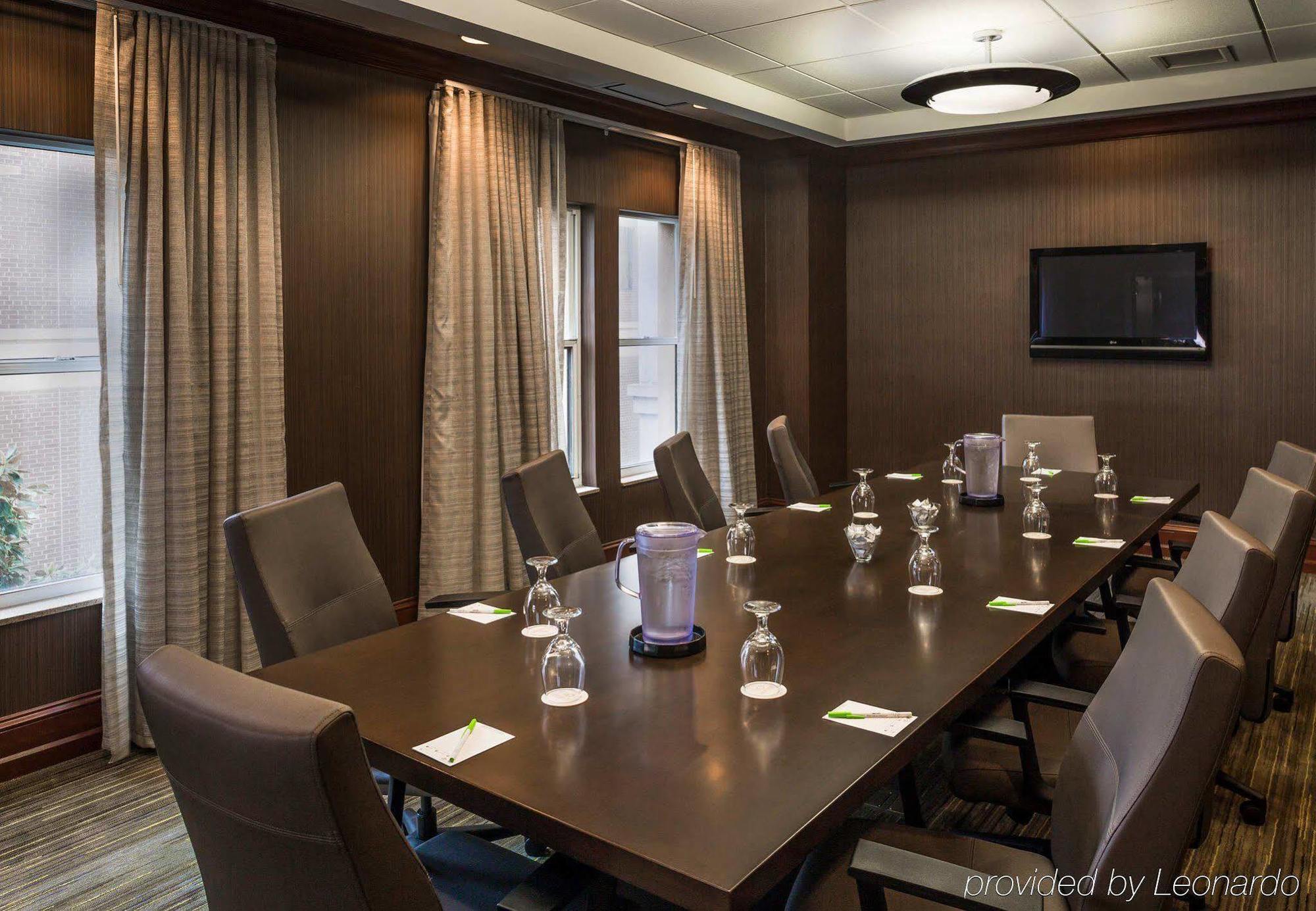 Courtyard By Marriott Norfolk Downtown Hotel Екстериор снимка