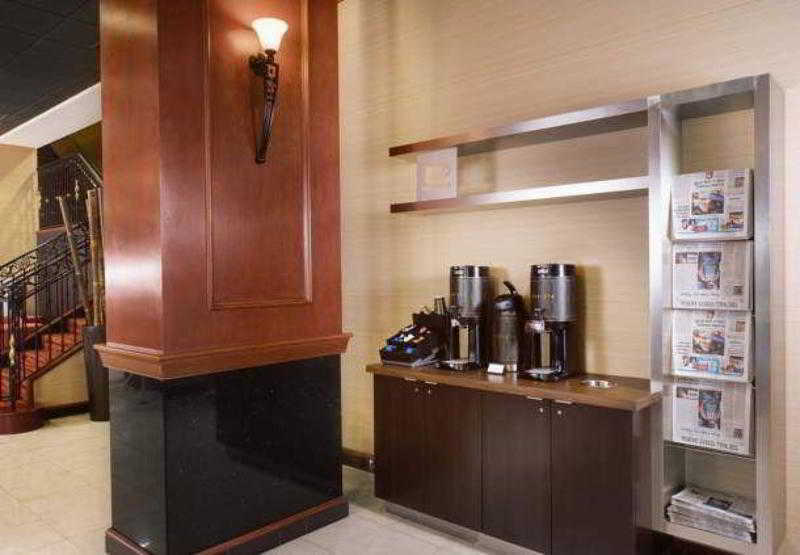 Courtyard By Marriott Norfolk Downtown Hotel Екстериор снимка